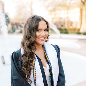 Meet your Posher, Abigail